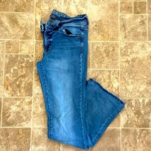 AE Kickboot Jeans 👖